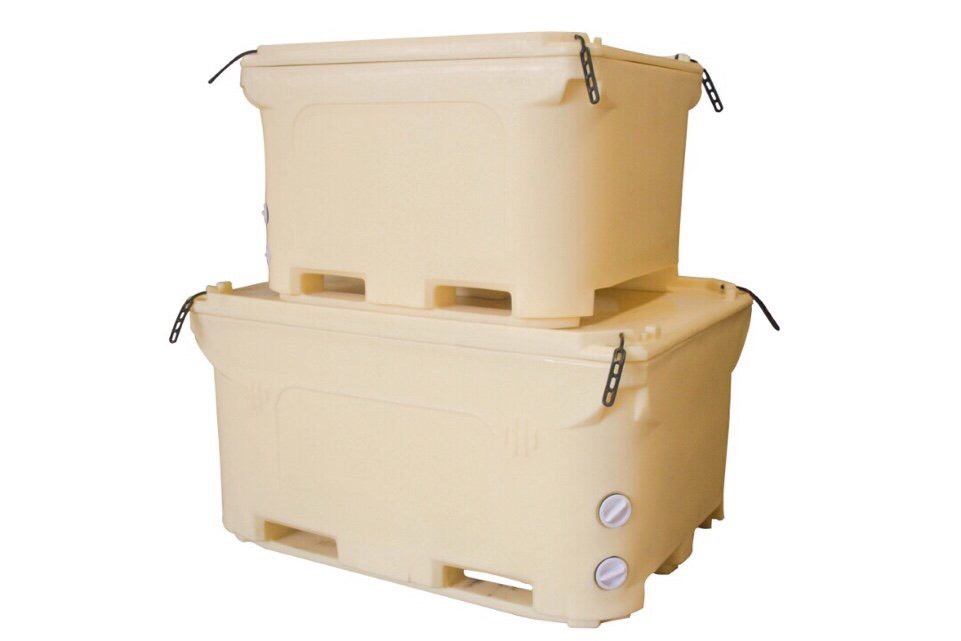 INSULATING BOX FOR SEAFOODS
